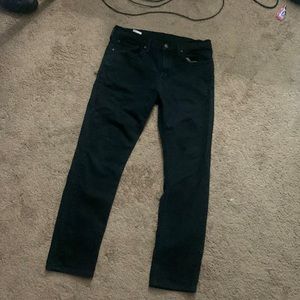 Levi’s 511 skinny jean in black. 34x30
